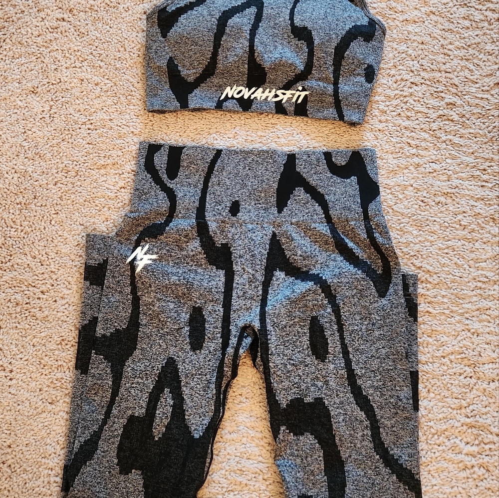 Novah Sport Gray and Black Activewear Set Size Small - Picture 6 of 8